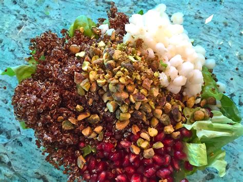 How does Side Salad Quinoa Hominy & Strawberry fit into your Daily Goals - calories, carbs, nutrition