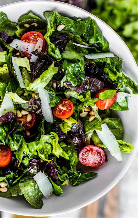 How does Side Salad fit into your Daily Goals - calories, carbs, nutrition