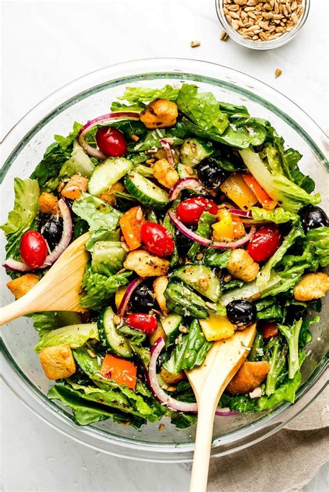 How does Side Salad with Vinaigrette (10516.9) fit into your Daily Goals - calories, carbs, nutrition