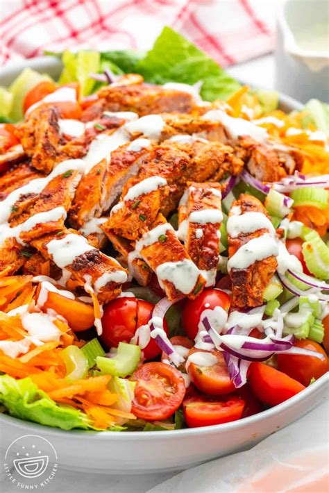 How does Simply Fresh Buffalo Chicken Salad fit into your Daily Goals - calories, carbs, nutrition