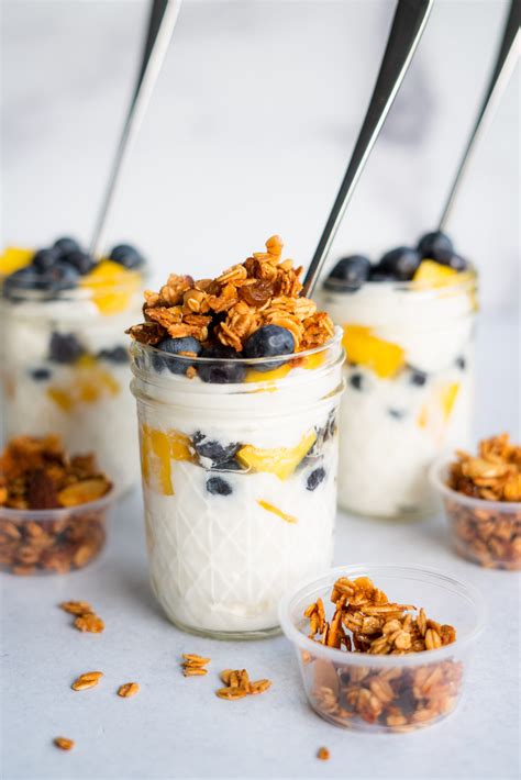 How does Simply Fresh Large Greek Yogurt Parfait fit into your Daily Goals - calories, carbs, nutrition