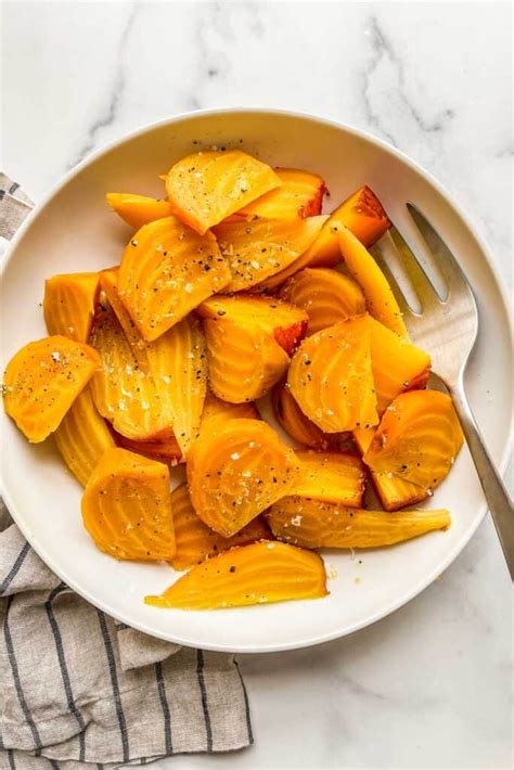 How does Simply Roasted Golden Beets fit into your Daily Goals - calories, carbs, nutrition