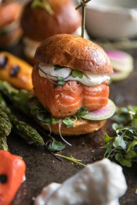 How does Slammin Salmon Sliders with Lemon Aioli and Jicama Slaw fit into your Daily Goals - calories, carbs, nutrition