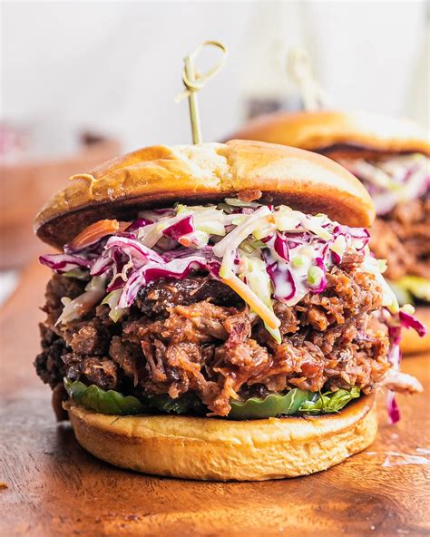 How does Smoked Beef Brisket Sandwich fit into your Daily Goals - calories, carbs, nutrition