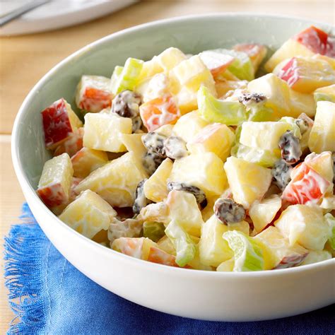 How does Smoked Cheddar Waldorf Salad fit into your Daily Goals - calories, carbs, nutrition