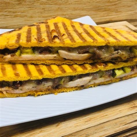 How does Smokehouse Panini fit into your Daily Goals - calories, carbs, nutrition