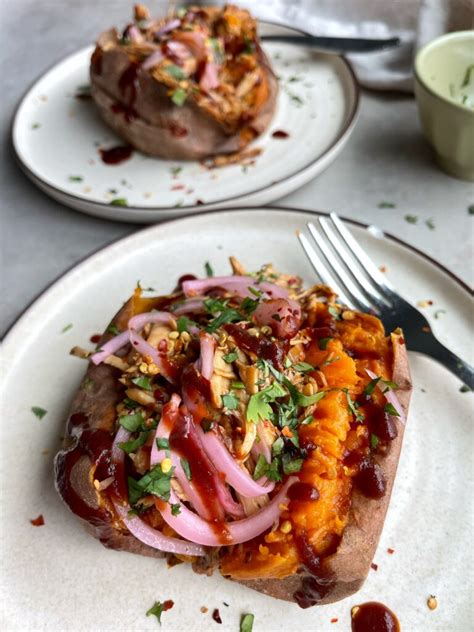 How does Smokey BBQ Chicken with Sweet Potato LARGE fit into your Daily Goals - calories, carbs, nutrition