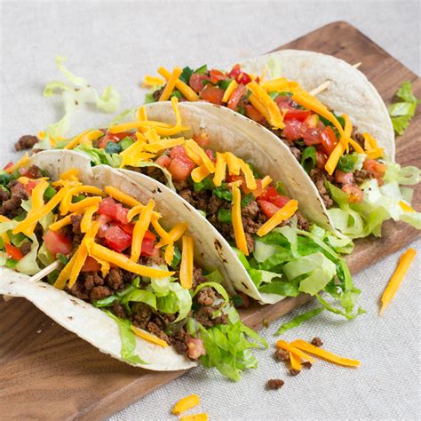 How does Soft Beef Taco fit into your Daily Goals - calories, carbs, nutrition