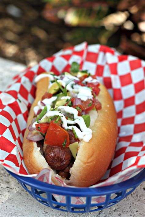 How does Sonoran Hot Dog fit into your Daily Goals - calories, carbs, nutrition