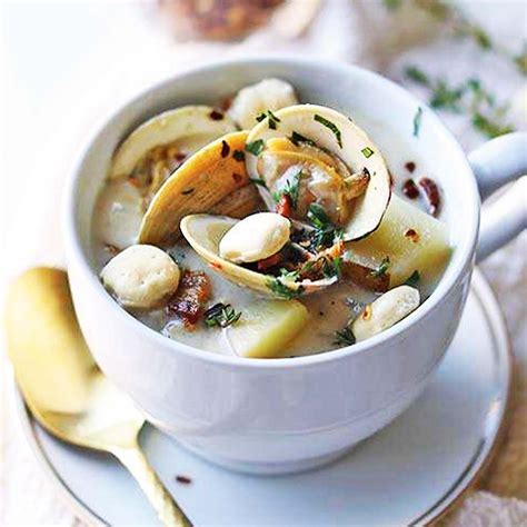 How does Soup Chowder Lighthouse Clam 8 oz fit into your Daily Goals - calories, carbs, nutrition