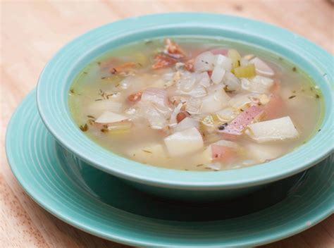 How does Soup Chowder Rhode Island Clam 12 oz fit into your Daily Goals - calories, carbs, nutrition