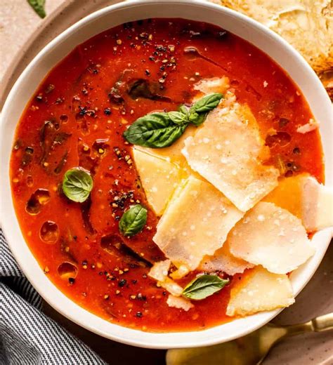 How does Soup Tomato Florentine 6 oz fit into your Daily Goals - calories, carbs, nutrition