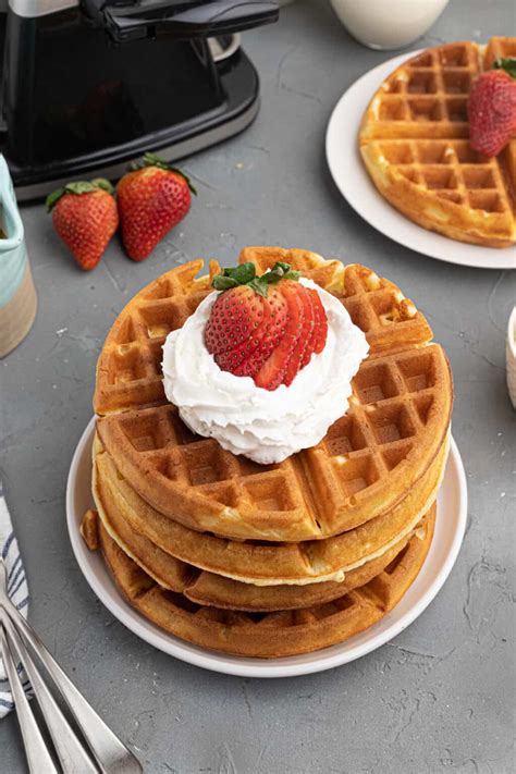 How does Sour Cream Waffles fit into your Daily Goals - calories, carbs, nutrition