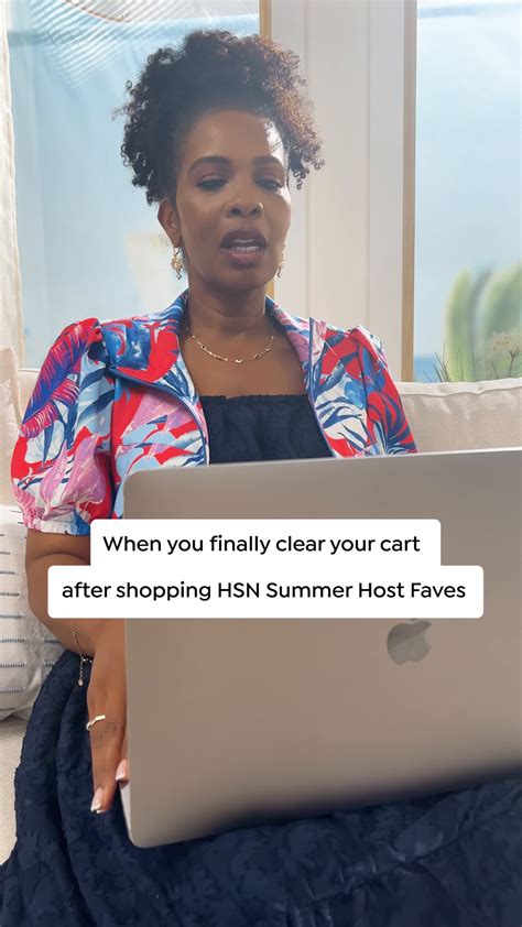 How does Southern Belly Hot Dog fit into your Daily Goals - calories, carbs, nutrition