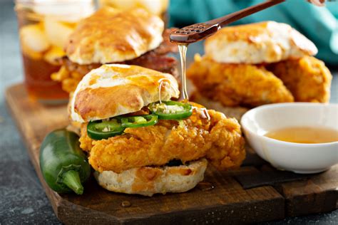 How does Southern Chicken Biscuit fit into your Daily Goals - calories, carbs, nutrition