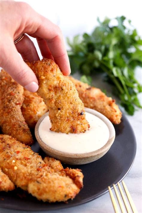 How does Southern Crispy Chicken Tenders fit into your Daily Goals - calories, carbs, nutrition