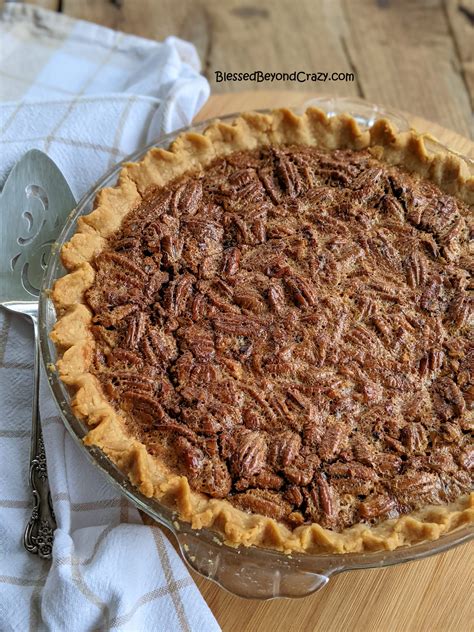 How does Southern Pecan Pie fit into your Daily Goals - calories, carbs, nutrition