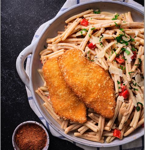 How does Southern Style Chicken Pasta fit into your Daily Goals - calories, carbs, nutrition