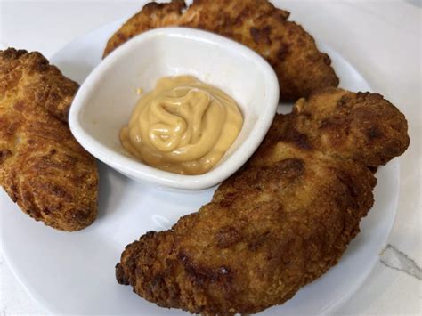How does Southern Style Chicken fit into your Daily Goals - calories, carbs, nutrition