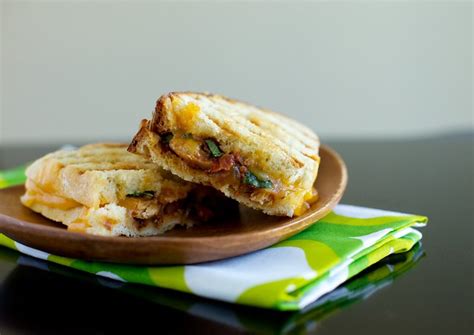 How does Southwest Chicken Panini fit into your Daily Goals - calories, carbs, nutrition