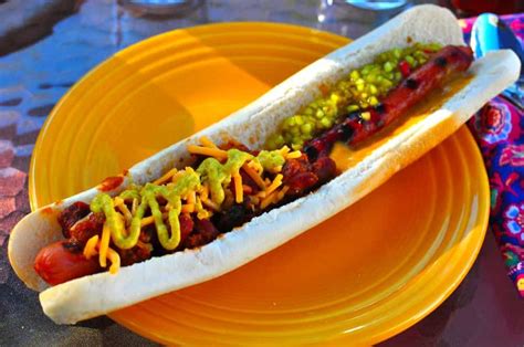 How does Southwest Foot Long Hot Dog fit into your Daily Goals - calories, carbs, nutrition