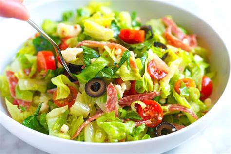 How does Spaghetti and Meatballs with an Italian Chopped Salad fit into your Daily Goals - calories, carbs, nutrition