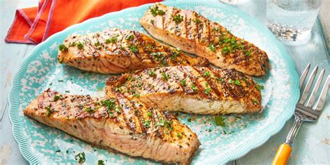 How does Spanish Grilled Salmon-4 oz fit into your Daily Goals - calories, carbs, nutrition