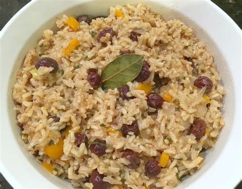 How does Spiced Raisin Brown Rice fit into your Daily Goals - calories, carbs, nutrition