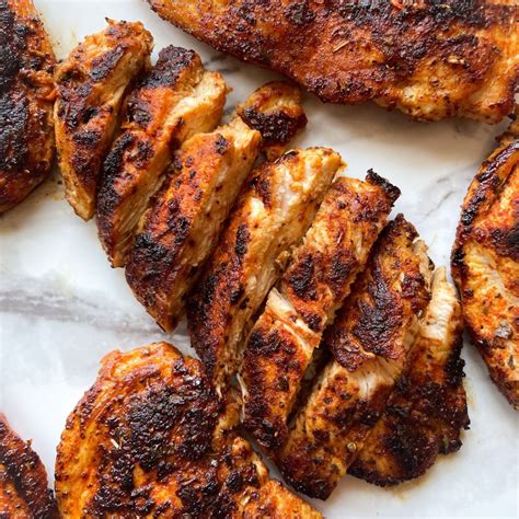 How does Spicy Blackened Chicken & Avocado Melt fit into your Daily Goals - calories, carbs, nutrition