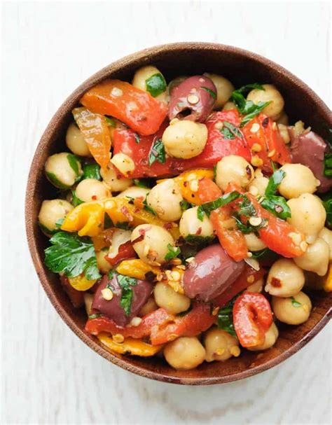 How does Spicy Chickpea Salad fit into your Daily Goals - calories, carbs, nutrition