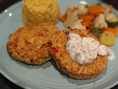 How does Spicy Salmon Patty fit into your Daily Goals - calories, carbs, nutrition