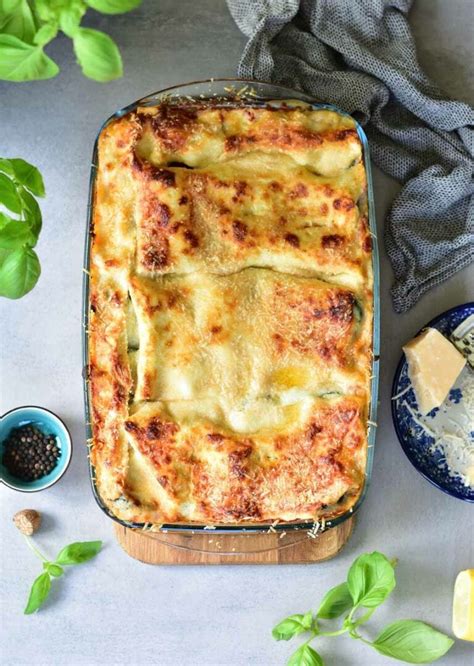 How does Spinach Lasagna fit into your Daily Goals - calories, carbs, nutrition