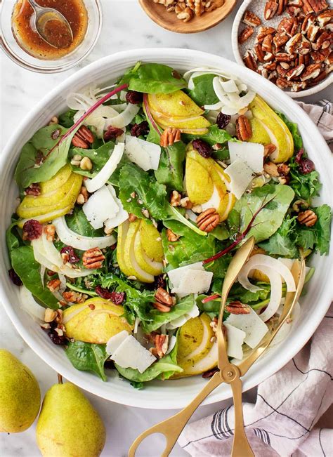 How does Spinach Salad with Pear Vinaigrette fit into your Daily Goals - calories, carbs, nutrition