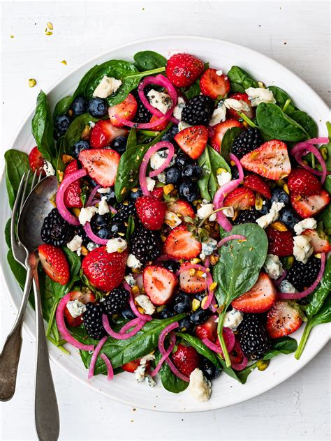 How does Spring Berry Salad fit into your Daily Goals - calories, carbs, nutrition