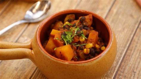 How does Squash Corn and Bean Stew fit into your Daily Goals - calories, carbs, nutrition