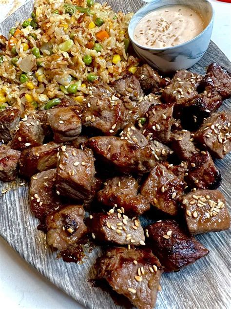 How does Steak Fried Rice- Medium fit into your Daily Goals - calories, carbs, nutrition