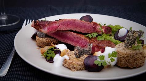 How does Steak Toscano fit into your Daily Goals - calories, carbs, nutrition