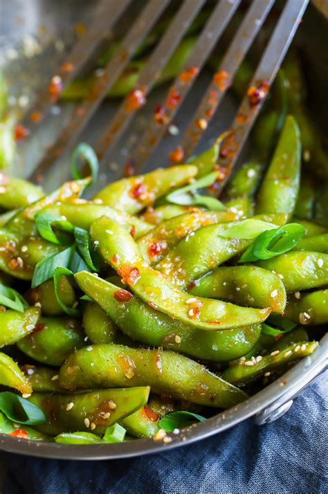 How does Steamed Edamame with Sweet Chili Dipping Sauce fit into your Daily Goals - calories, carbs, nutrition