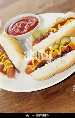 How does Steamed Frankfurter in a Soft Bread Roll fit into your Daily Goals - calories, carbs, nutrition