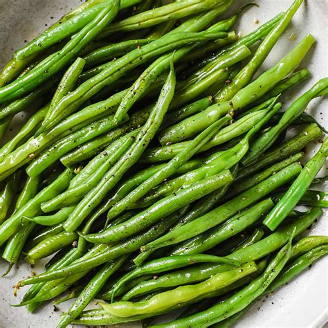 How does Steamed Green Beans fit into your Daily Goals - calories, carbs, nutrition