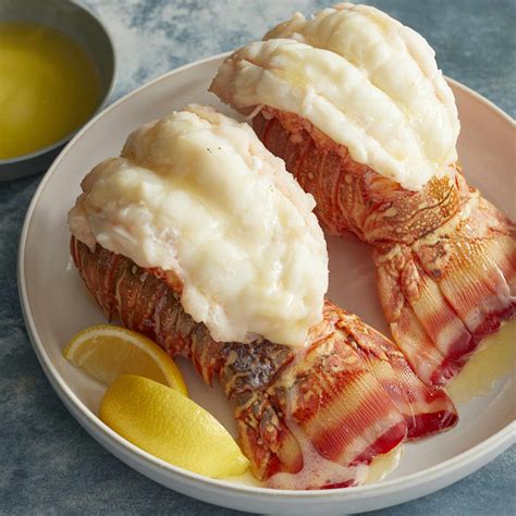 How does Steamed Lobster Tail fit into your Daily Goals - calories, carbs, nutrition