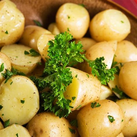 How does Steamed Potatoes with Parsley fit into your Daily Goals - calories, carbs, nutrition