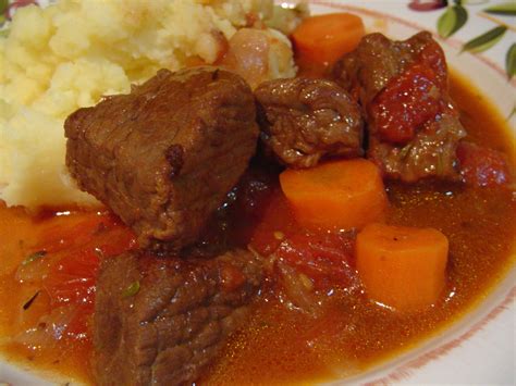 How does Stew Beef Braised 12 oz fit into your Daily Goals - calories, carbs, nutrition