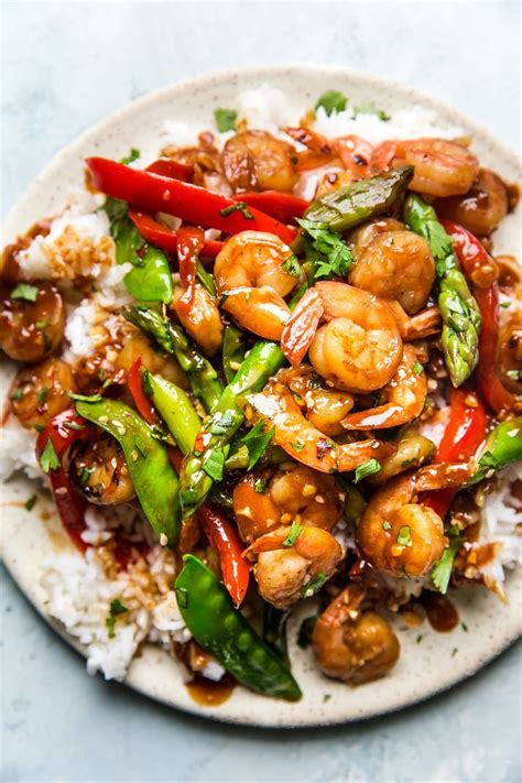 How does Stir-Fried Shrimp w/Garlic & Chi fit into your Daily Goals - calories, carbs, nutrition