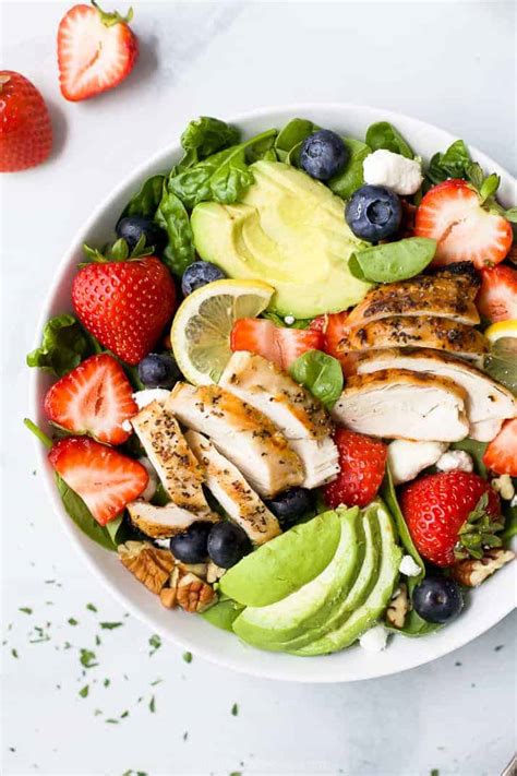 How does Strawberry Grilled Chicken Salad fit into your Daily Goals - calories, carbs, nutrition