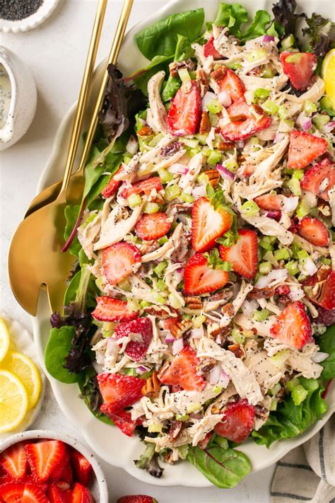 How does Strawberry Poppyseed Chicken Salad fit into your Daily Goals - calories, carbs, nutrition