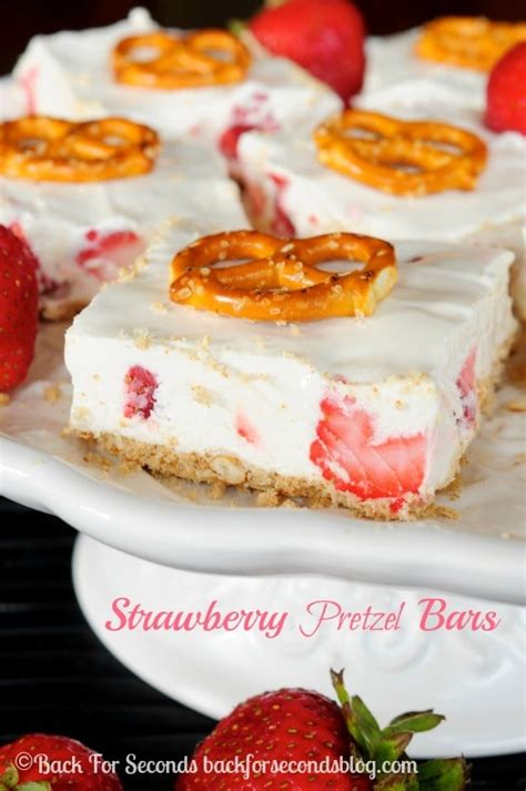 How does Strawberry Pretzel Bar fit into your Daily Goals - calories, carbs, nutrition