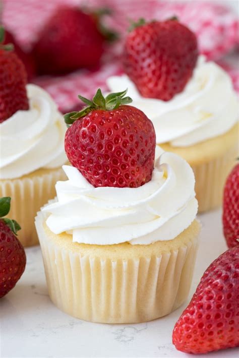 How does Strawberry Shortcake Cupcake fit into your Daily Goals - calories, carbs, nutrition