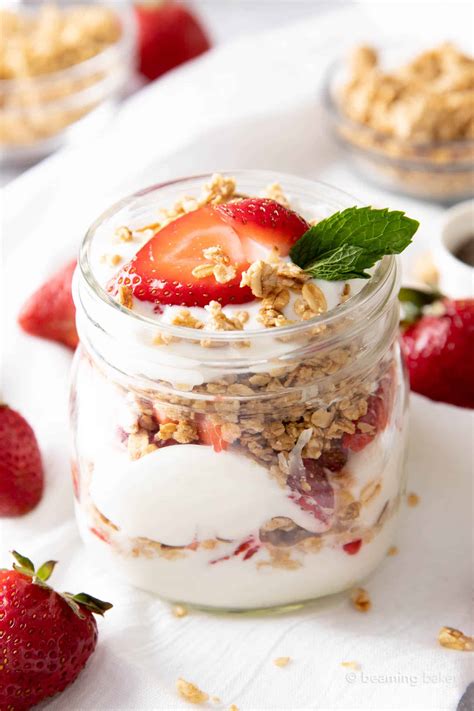 How does Strawberry Yogurt Parfait fit into your Daily Goals - calories, carbs, nutrition