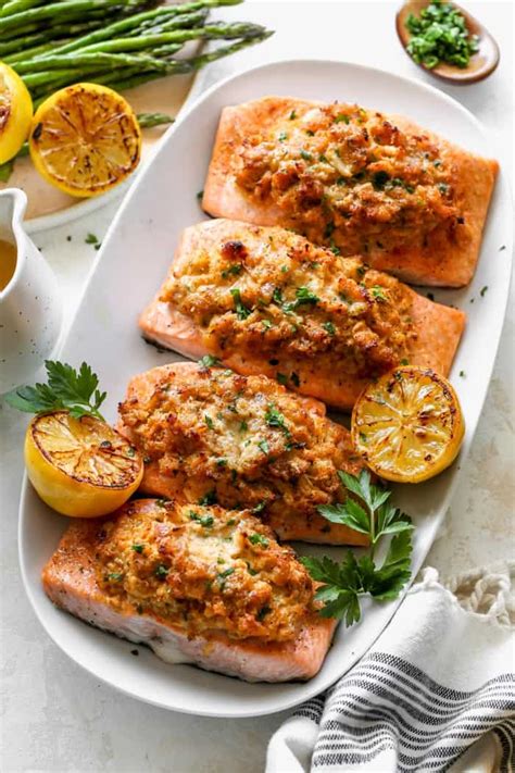 How does Stuffed Salmon fit into your Daily Goals - calories, carbs, nutrition